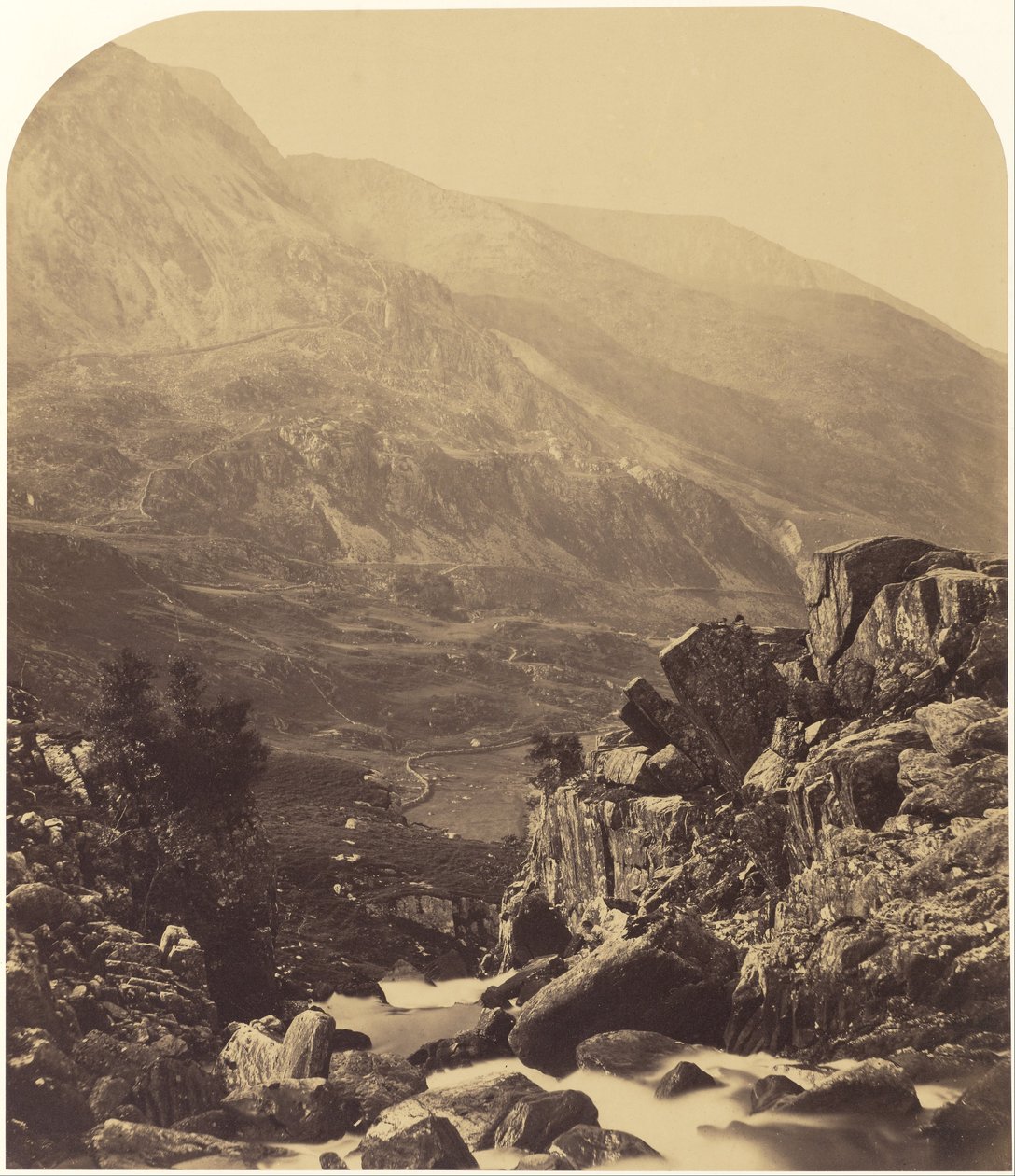 Vista dalle cascate di Ogwen verso Nant Ffrancon da Roger Fenton
