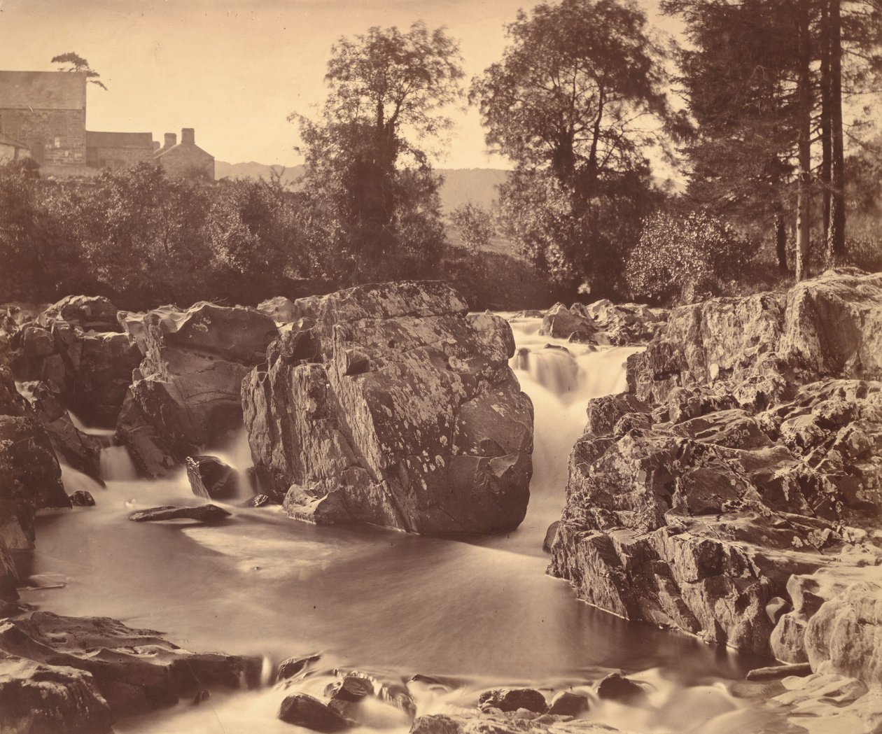 Cascate del Llugwy, a Pont-y-Pair da Roger Fenton