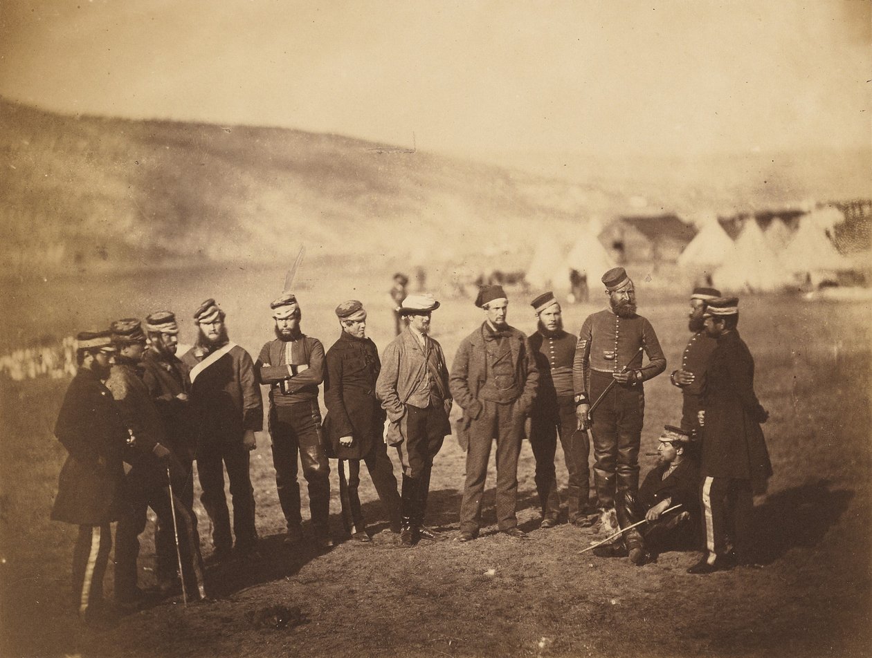 Il maggiore Burton e gli ufficiali del 5º reggimento delle guardie dragoni da Roger Fenton