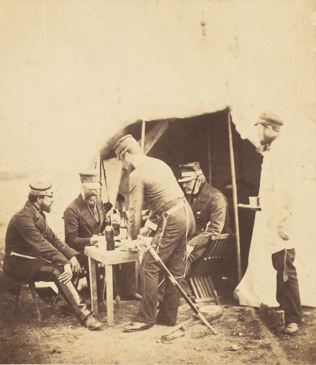 Maggior generale Garrett e ufficiali del 46º da Roger Fenton