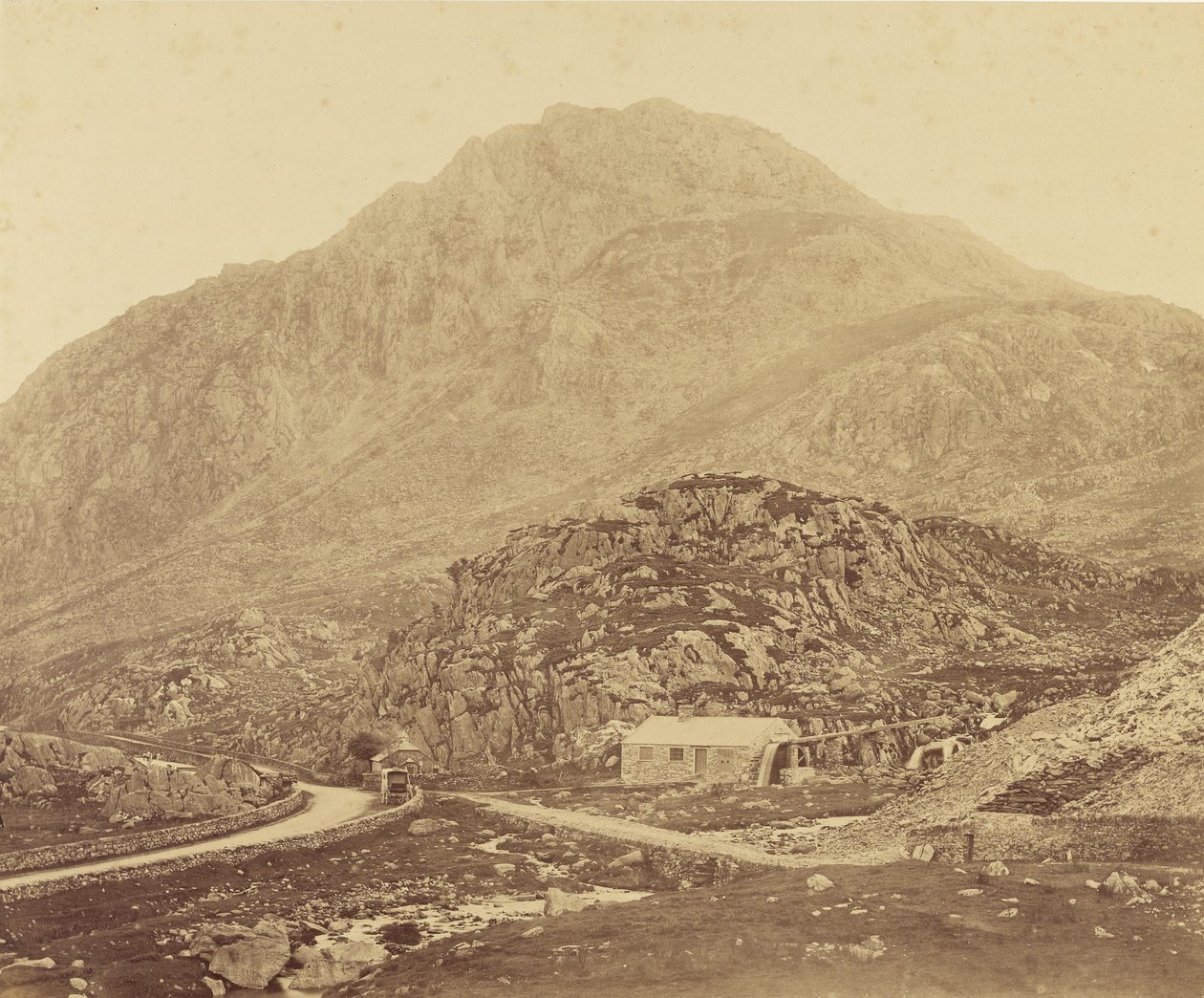 Monte Tryfan, dal Llyn Ogwen da Roger Fenton