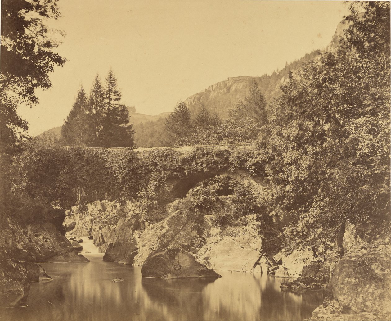 Pozza sotto Pont y Pari, Bettws-y-Coed, Galles. da Roger Fenton