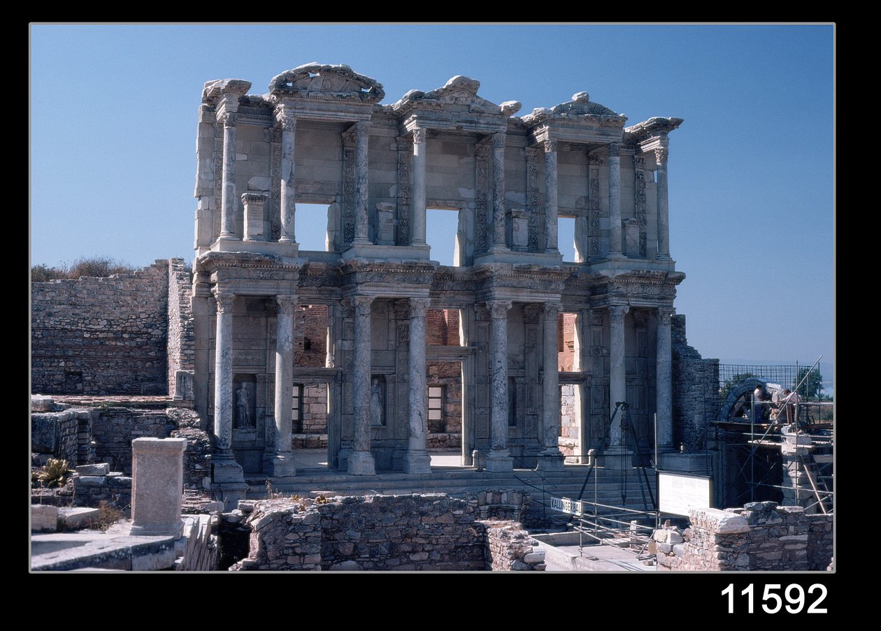 Biblioteca di Celso, costruita nel 135 d.C. da Roman