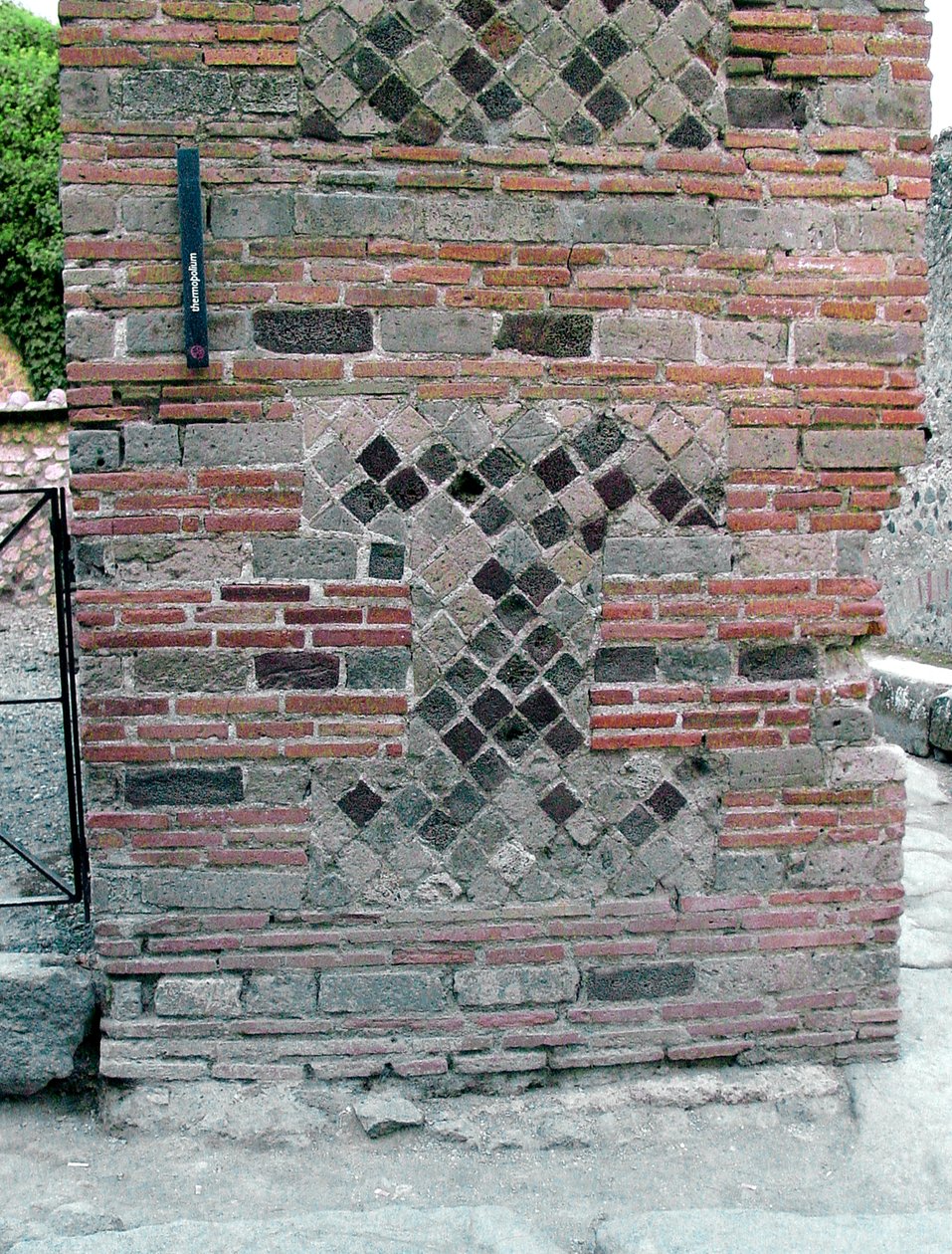 Dettaglio di una foto del muro da Roman