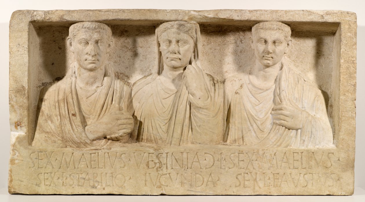 Monumento funerario per Sesto Maelio Stabilio, Vesinia Iucunda e Sesto Maelio Fausto da Roman