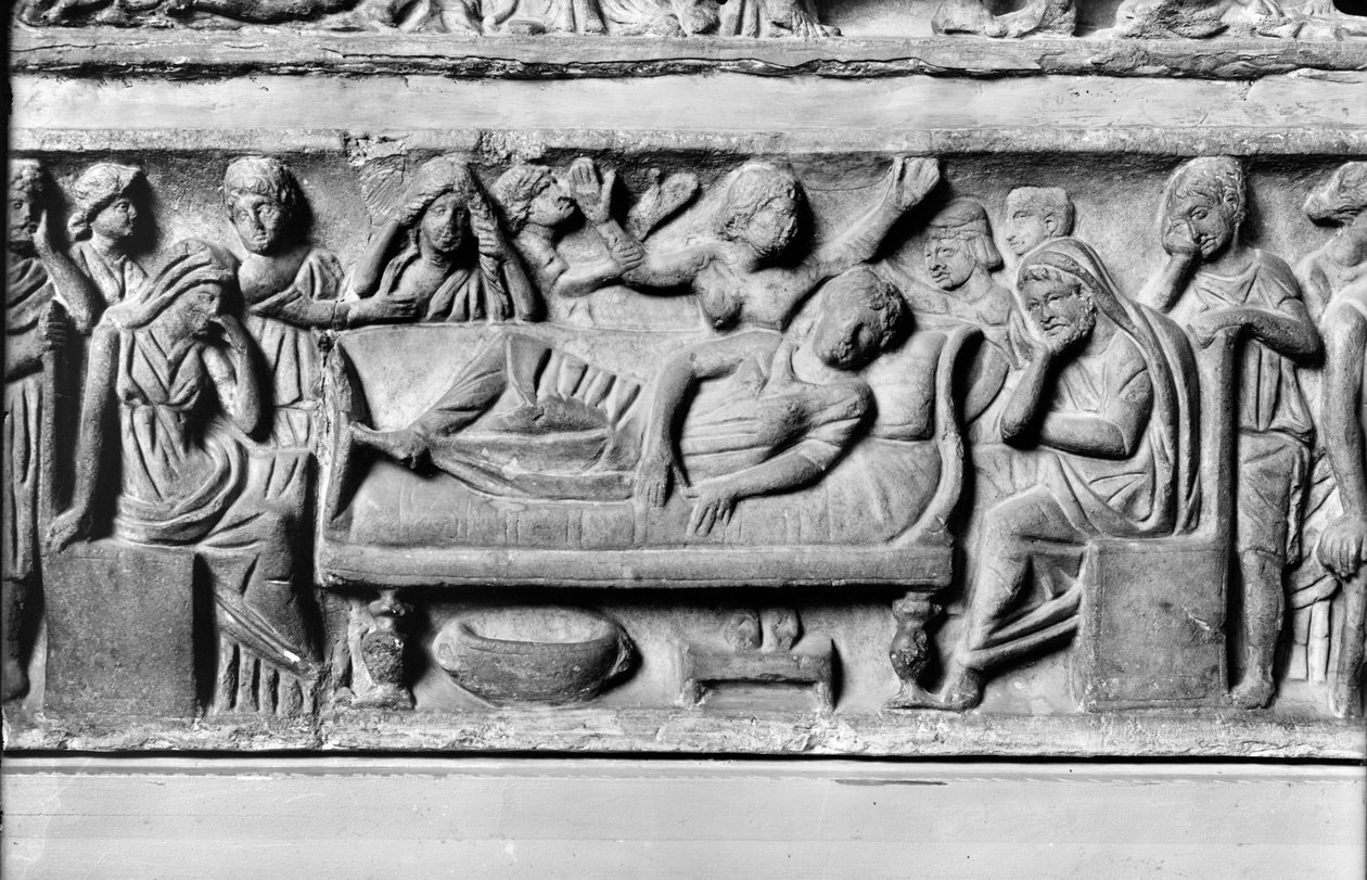 Rilievo raffigurante il defunto circondato da genitori e amici, dettaglio dal Sarcofago della Conclamazione da Roman