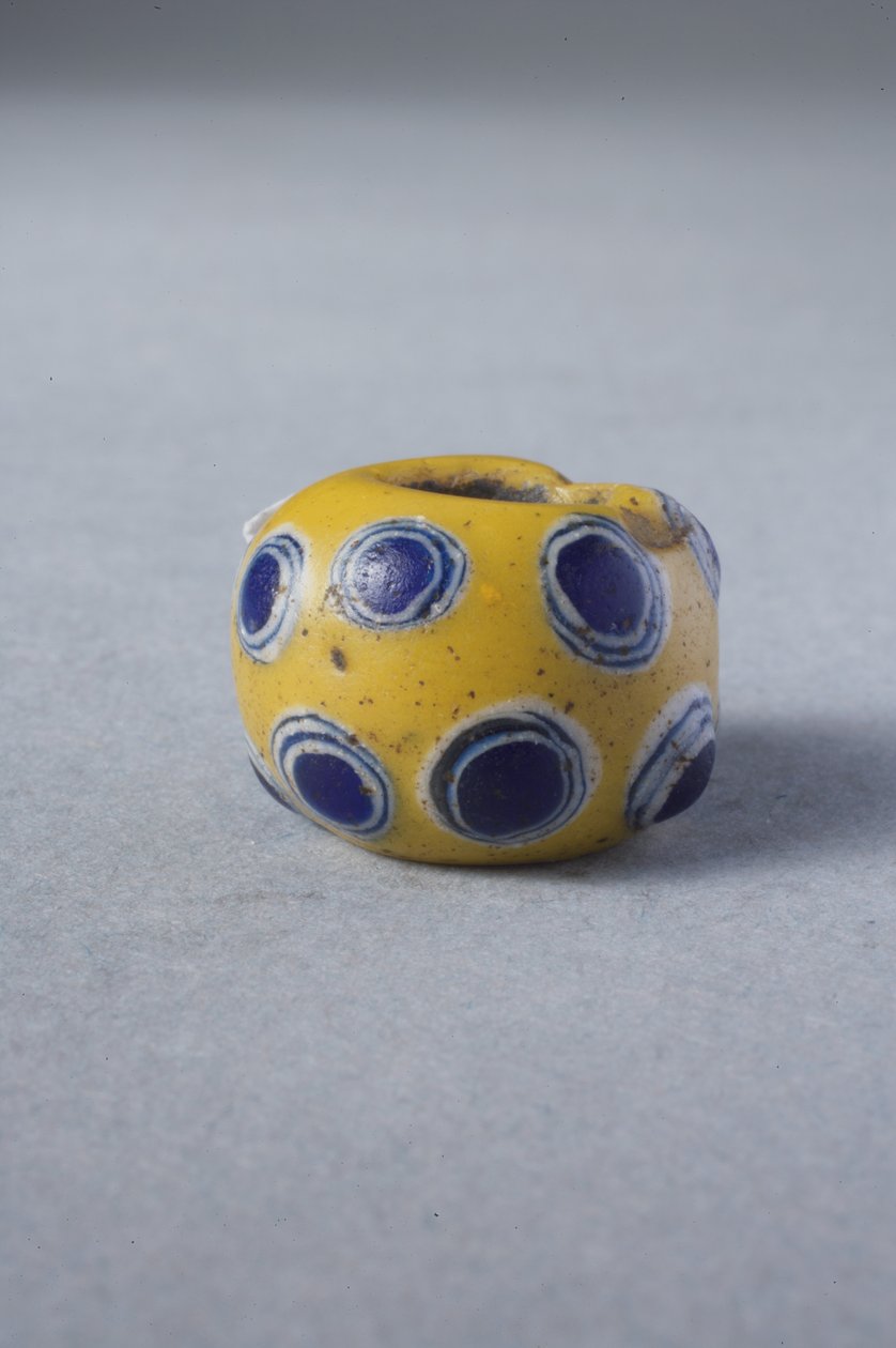 Perla occhio giallo (vetro) da Roman Imperial Period