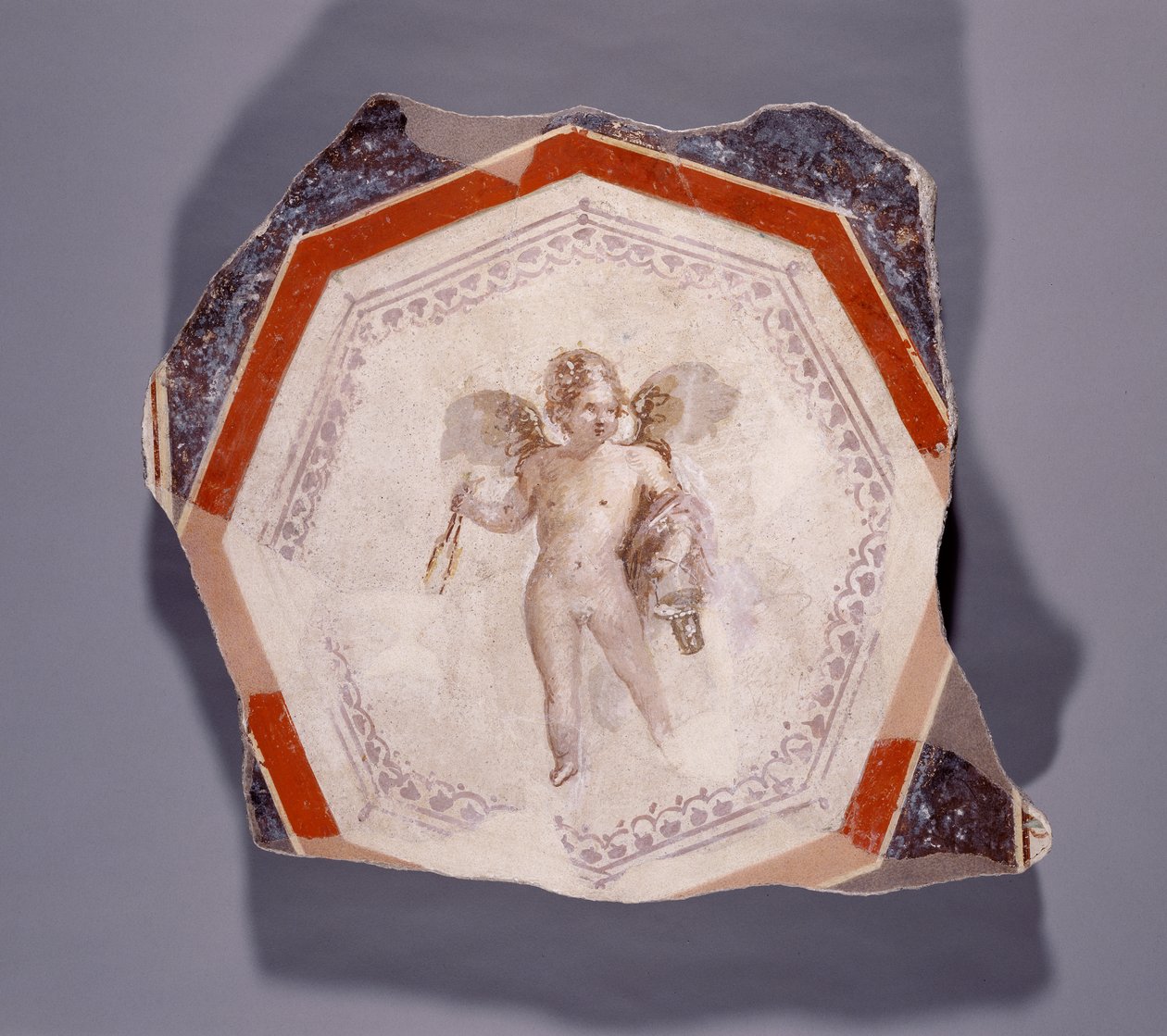 Affresco di Cupido che tiene due bastoni e un secchio da Roman