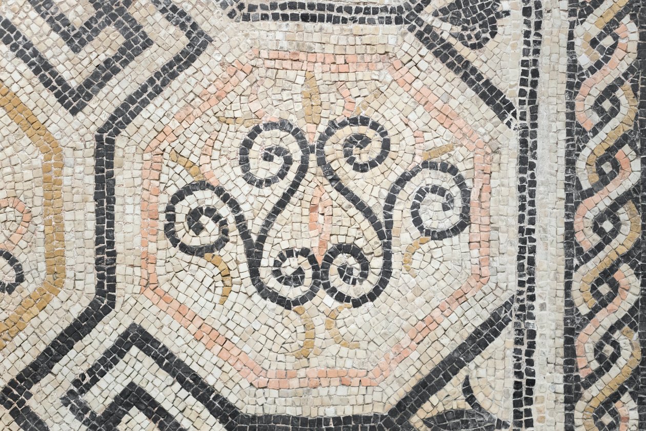 Motivo geometrico dalla domus di Via san Rocchino, II secolo d.C. da Roman