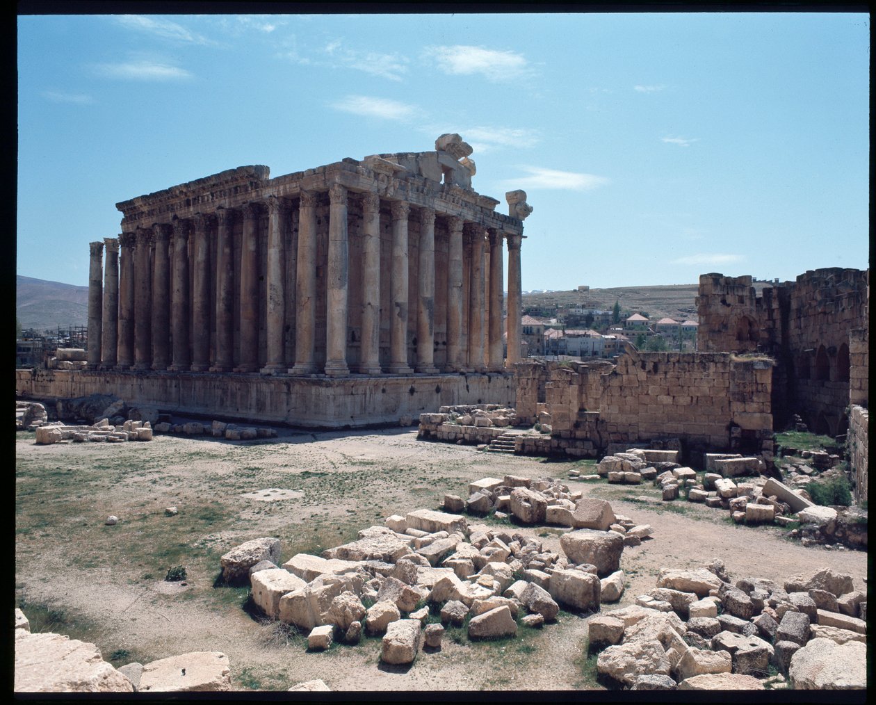 Resti del tempio di Bacco da Roman