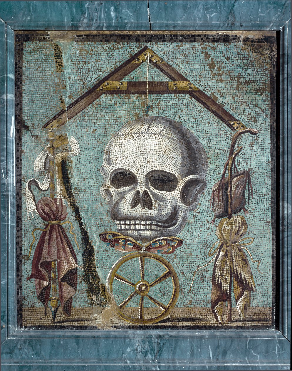 Arte romana: Memento mori, simboli di Vita e Morte. Mosaico da Pompei. II stile. Museo Archeologico Nazionale, Napoli da Roman