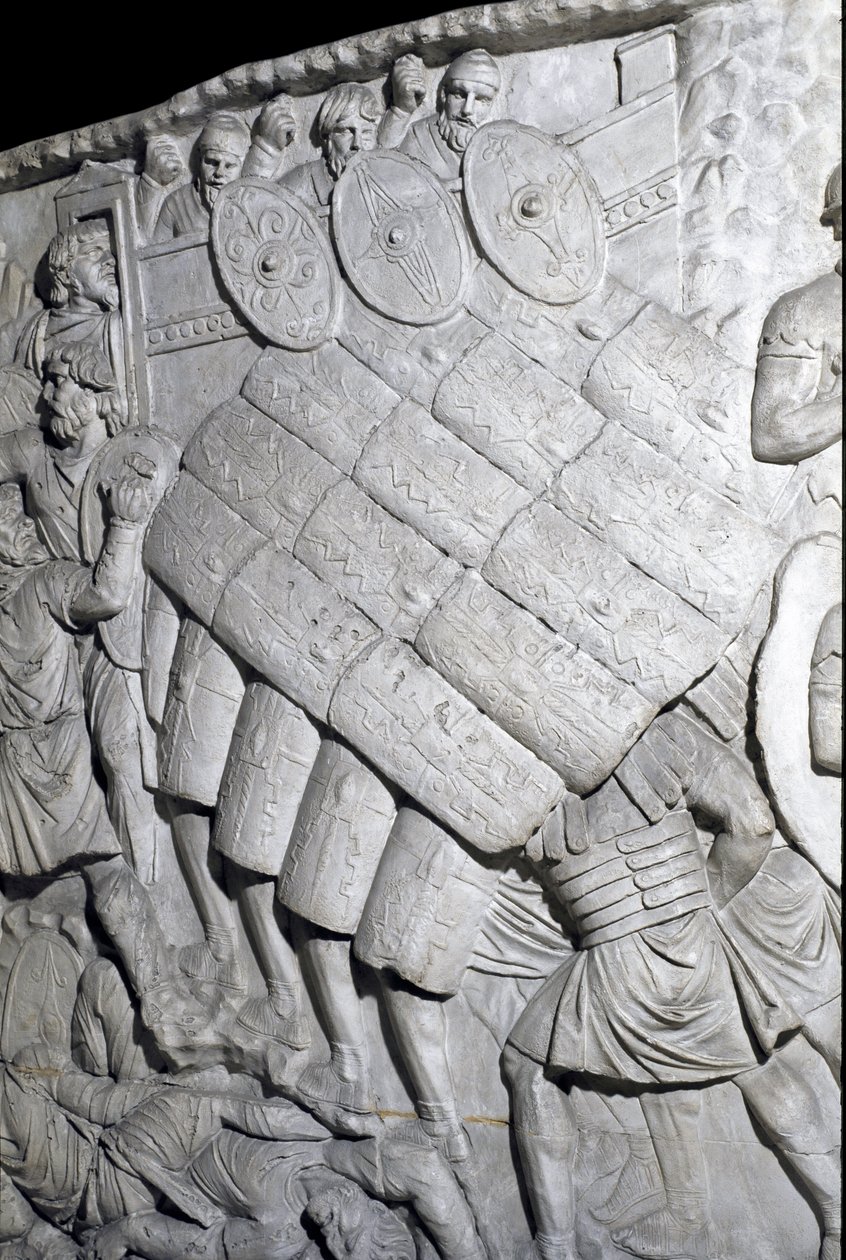 Arte romana: assalto dei romani durante la prima guerra. Stampo del 1862 che riproduce i bassorilievi della colonna di Traiano a Roma da Roman