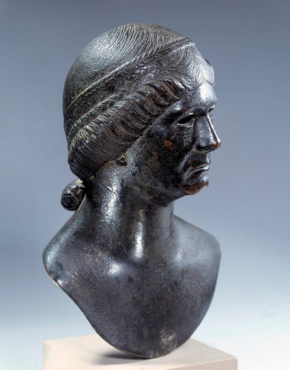 Arte romana: testa di donna in bronzo. Inizio del I secolo d.C. da Roman