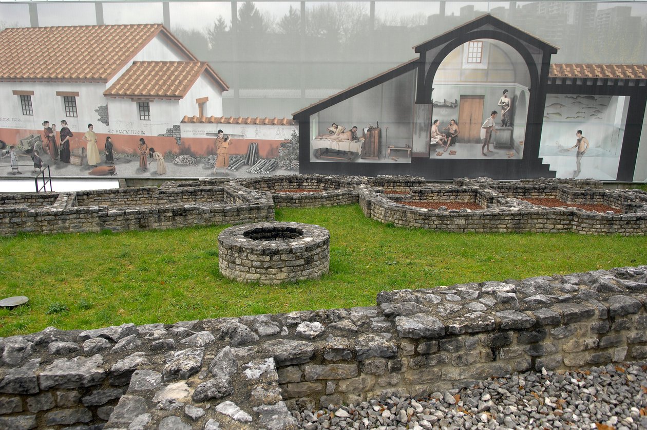 Arte romana: vista del sito archeologico di Augusta Raurica 15-10 a.C., Svizzera da Roman