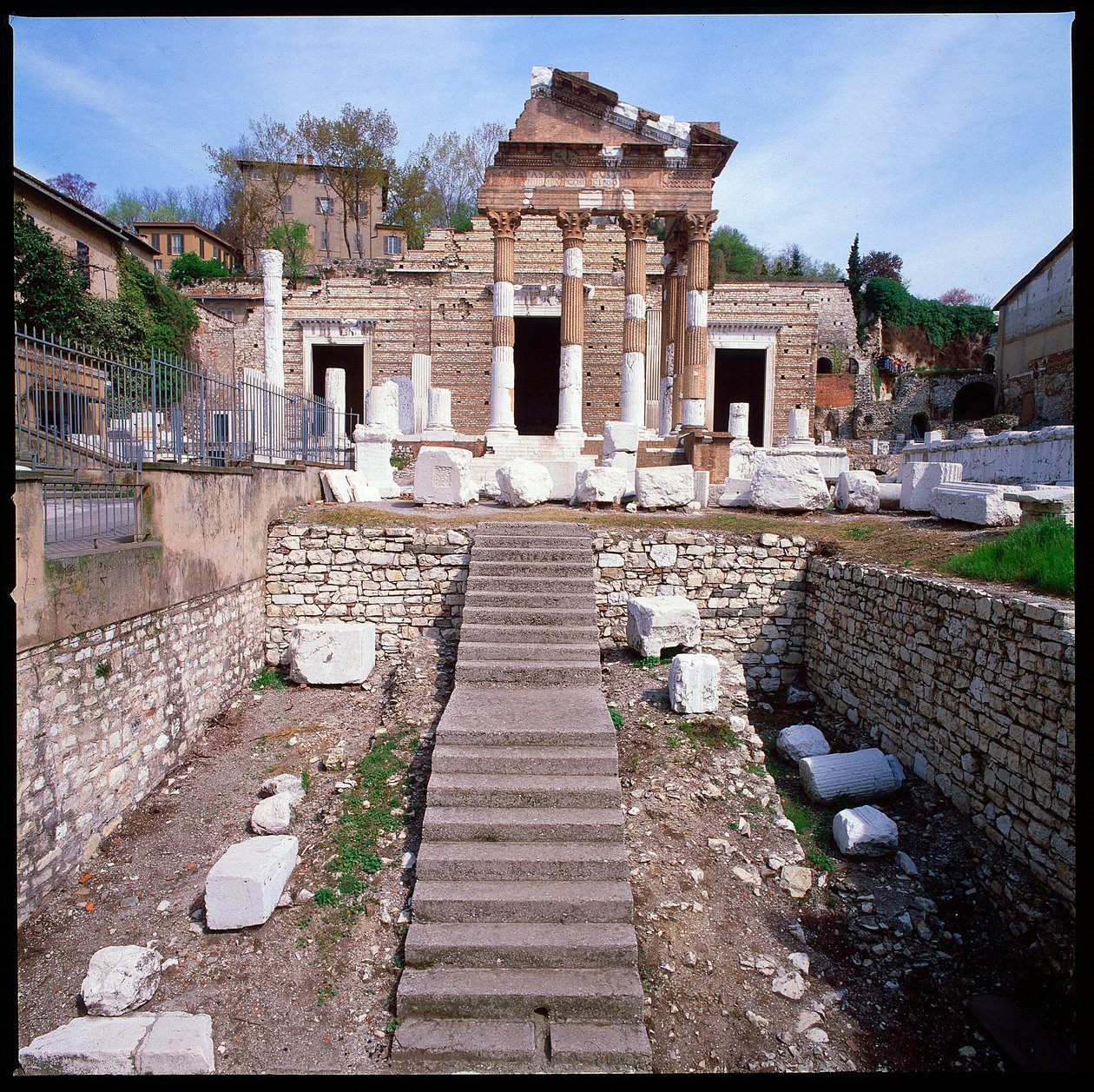 Arte romana: veduta del Campidoglio, 73 d.C., Brescia, Italia da Roman