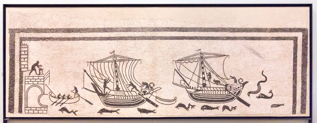 Navi che si avvicinano a un porto da Roman