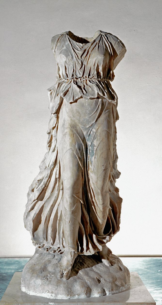 Statua in marmo bianco di Nike da Roman