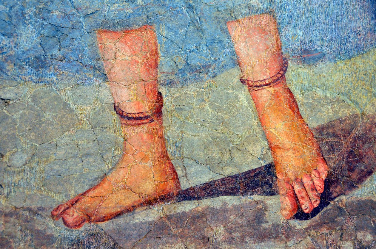 Gambe di donna con cavigliere, fine II - inizio III secolo da Roman