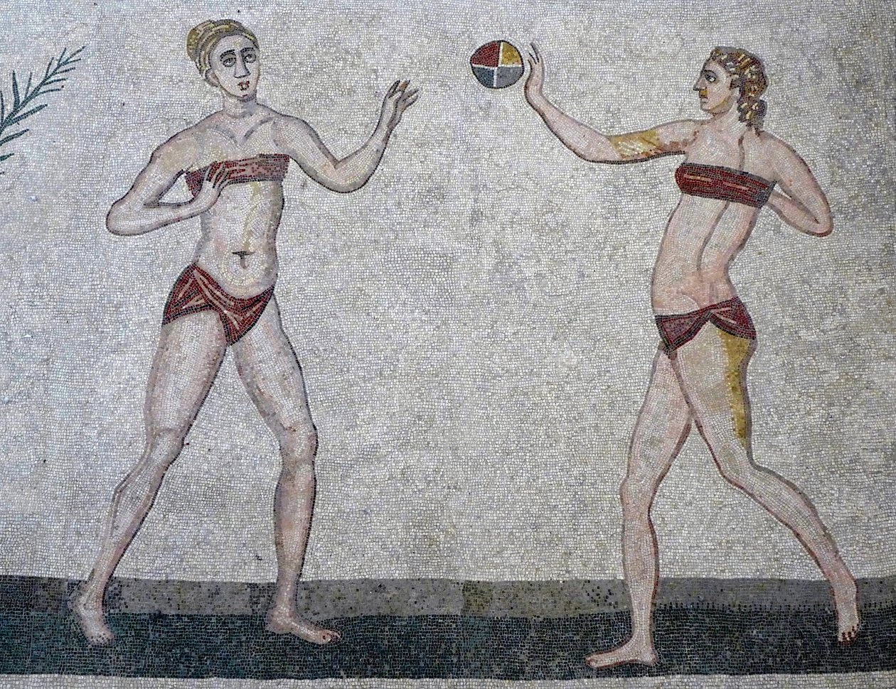Giovani donne in bikini, Villa Romana del Casale, Sicilia, 315-350 d.C. (mosaico) da Roman