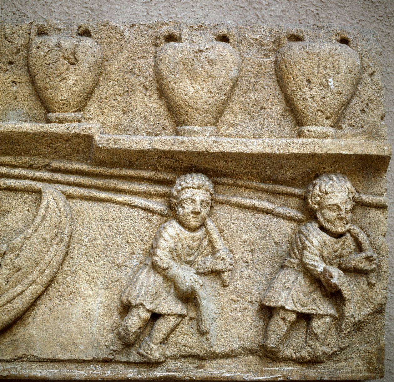 Arte romana: il traino di una barca carica di barili destinati al commercio (dettaglio) da Roman Roman
