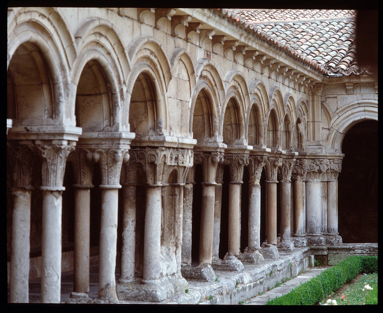 Vista del chiostro del Monastero Reale di Las Huelgas de Burgos da Romanesque