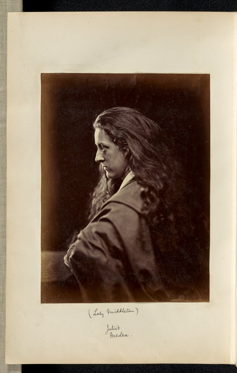Lady Middleton come "Giulietta Medea da Ronald Ruthven Leslie Melville