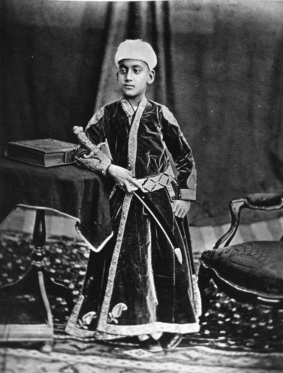 Il Nizam di Hyderabad, 1877 da S. and Shepherd, C. Bourne