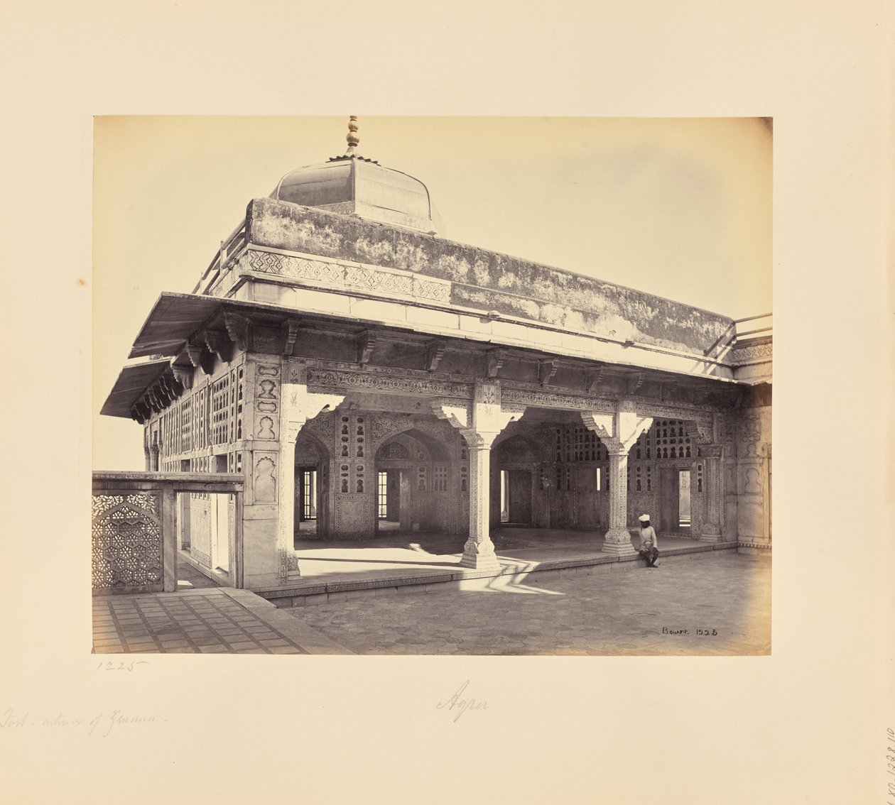 Agra; il forte, interno dello zenana con lavori a mosaico, altra veduta da Samuel Bourne