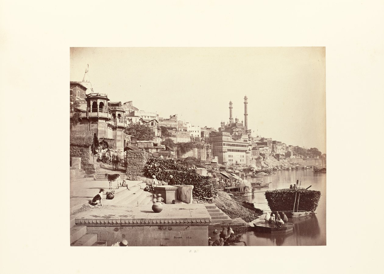 Benares; la Grande Moschea di Arungzebe e i Ghats adiacenti da Samuel Bourne