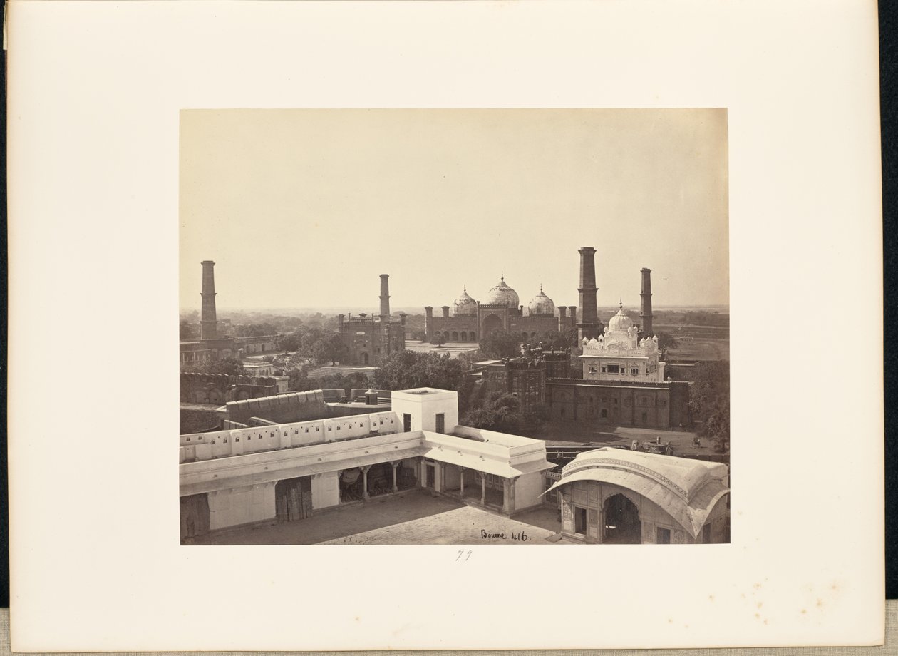 Lahore; vista dal palazzo nel forte da Samuel Bourne