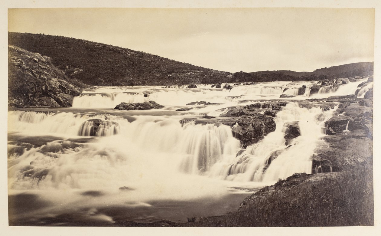 Rapide sul Pykara sotto il ponte (Nilgiri Hills) da Samuel Bourne