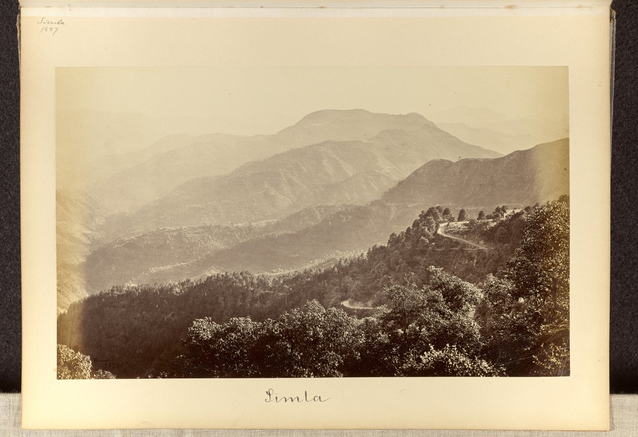 Simla; Tara Devi e le colline circostanti da Boileaugunge da Samuel Bourne