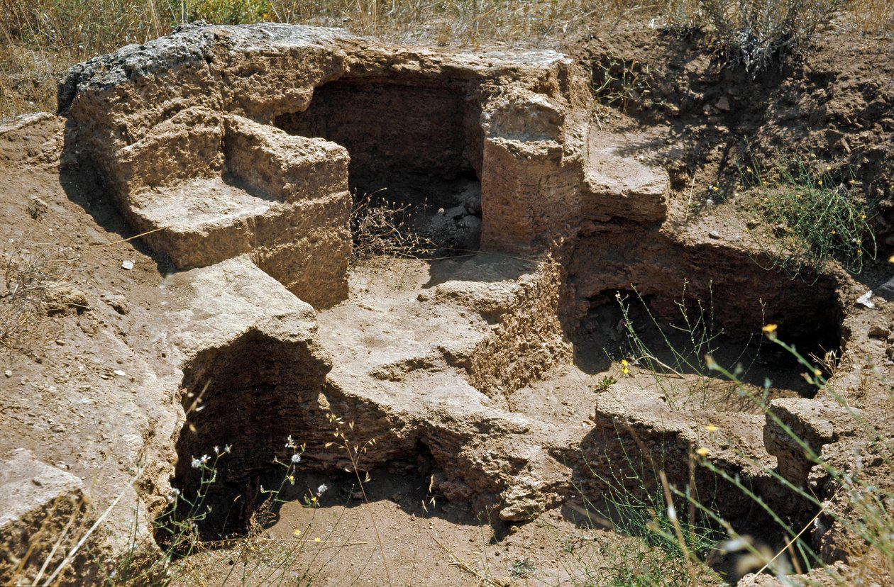 Cultura nuragica sarda: rovine della città prenuragica sul sito megalitico di Anghelu Ruju: la torre centrale. XX secolo a.C. Alghero, Sardegna, Italia da Sardinia Nuragic Civilization