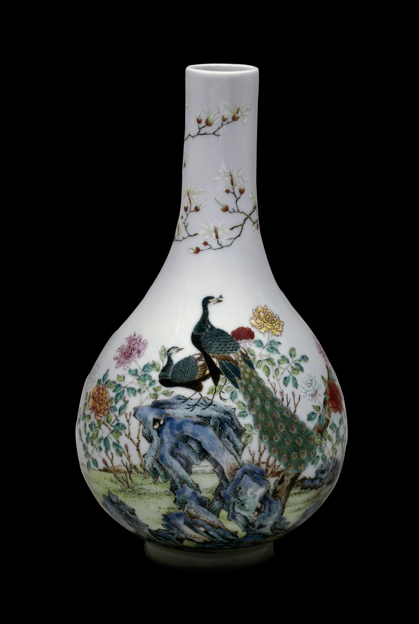 Arte cinese: vaso di ceramica della famiglia rosa decorato con uccelli (inclusi pavoni) e fiori. Regno di Qianlong (1736-1795). Parigi, Museo Guimet, Museo nazionale delle Arti Asiatiche da School Chinese