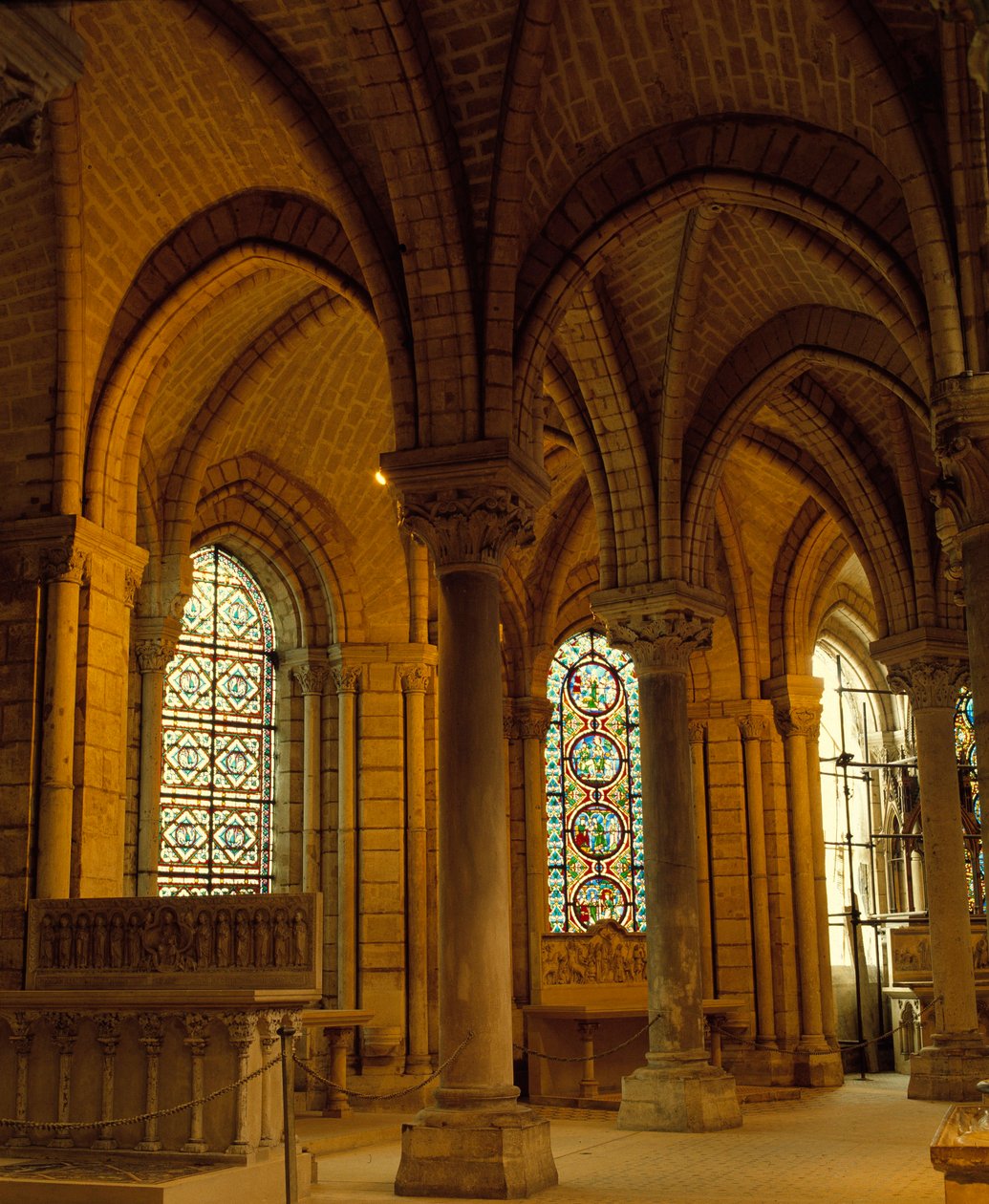 Arte gotica: chiavi di volta e nervature, deambulatorio della Basilica di Saint Denis (Saint Denis) da School French