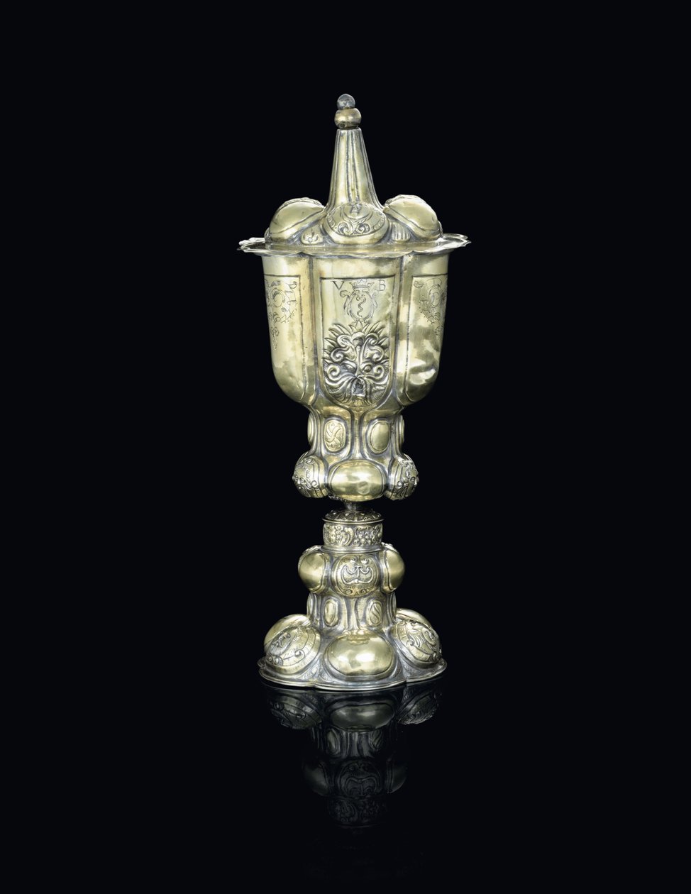 Coppa con coperchio, probabilmente Transilvania, inizio XVII secolo (argento dorato) da School Hungarian