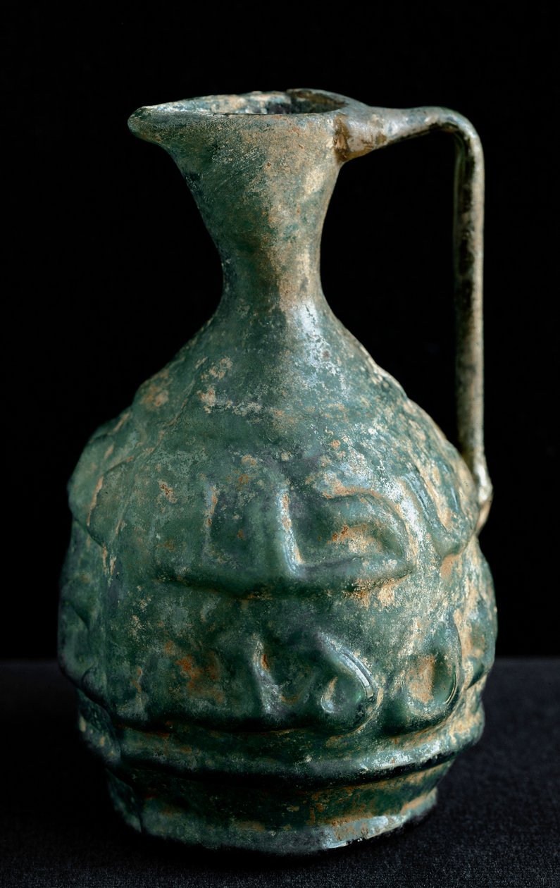 Piccola anfora di vetro con iscrizioni. IX-X secolo Da Iraq. Parigi, Museo del Louvre da School Iraqi