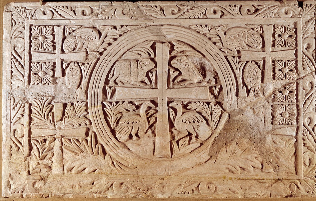 Lastra del presbiterio, elemento di chiusura del coro di una chiesa. Dal Libano. V-VI secolo d.C. Parigi, Museo del Louvre da School Lebanese
