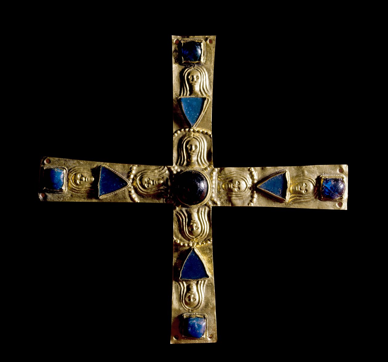 Archeologia del Medioevo. Arte barbarica della Lombardia: Croce di Gisulfo, in foglia d