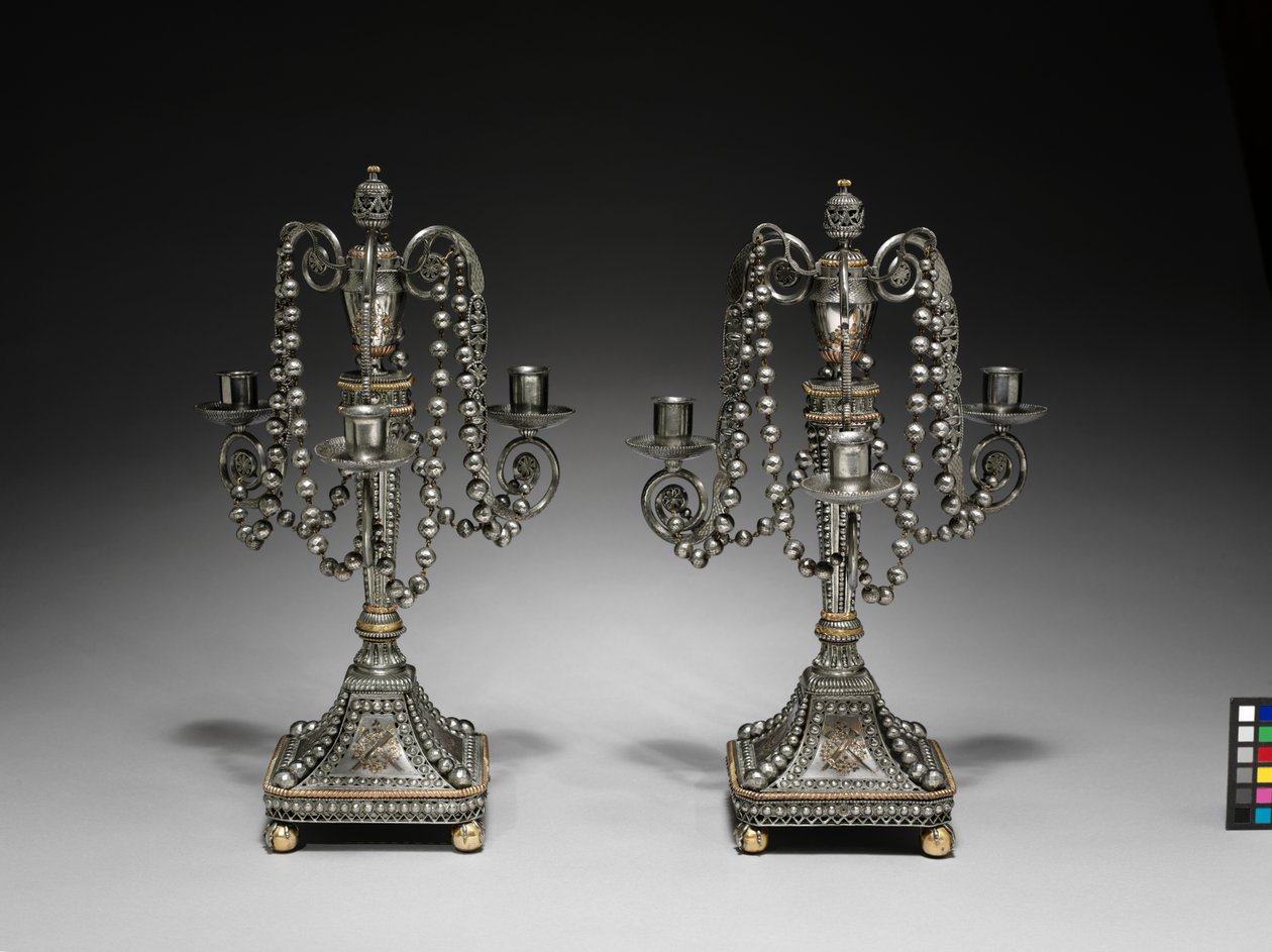 Coppia di candelabri, c.1790-1795 da School Russian