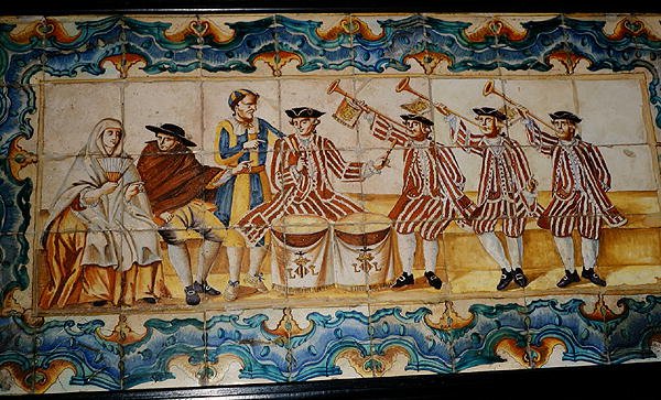 Piastrelle azulejos raffiguranti trombettisti e un tamburino da School Spanish