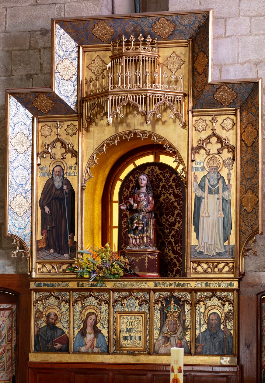 Eremo (Ermita de Nuestra Señora de La Plaza). Interno. Altare da School Spanish