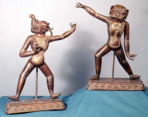 Due figure di Dakinis (bronzo) da School Tibetan