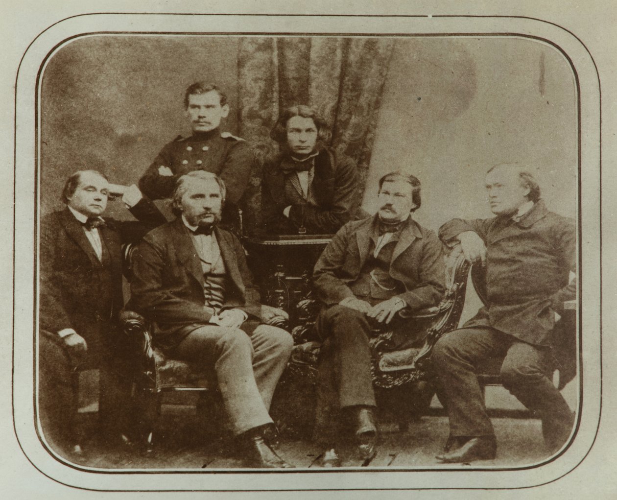 Sovremennik: Ivan Goncharov, Ivan Turgenev, Lev Tolstoj, Dmitri Grigorovich, Alexander Druzhinin da Sergei Lvovich Levitsky