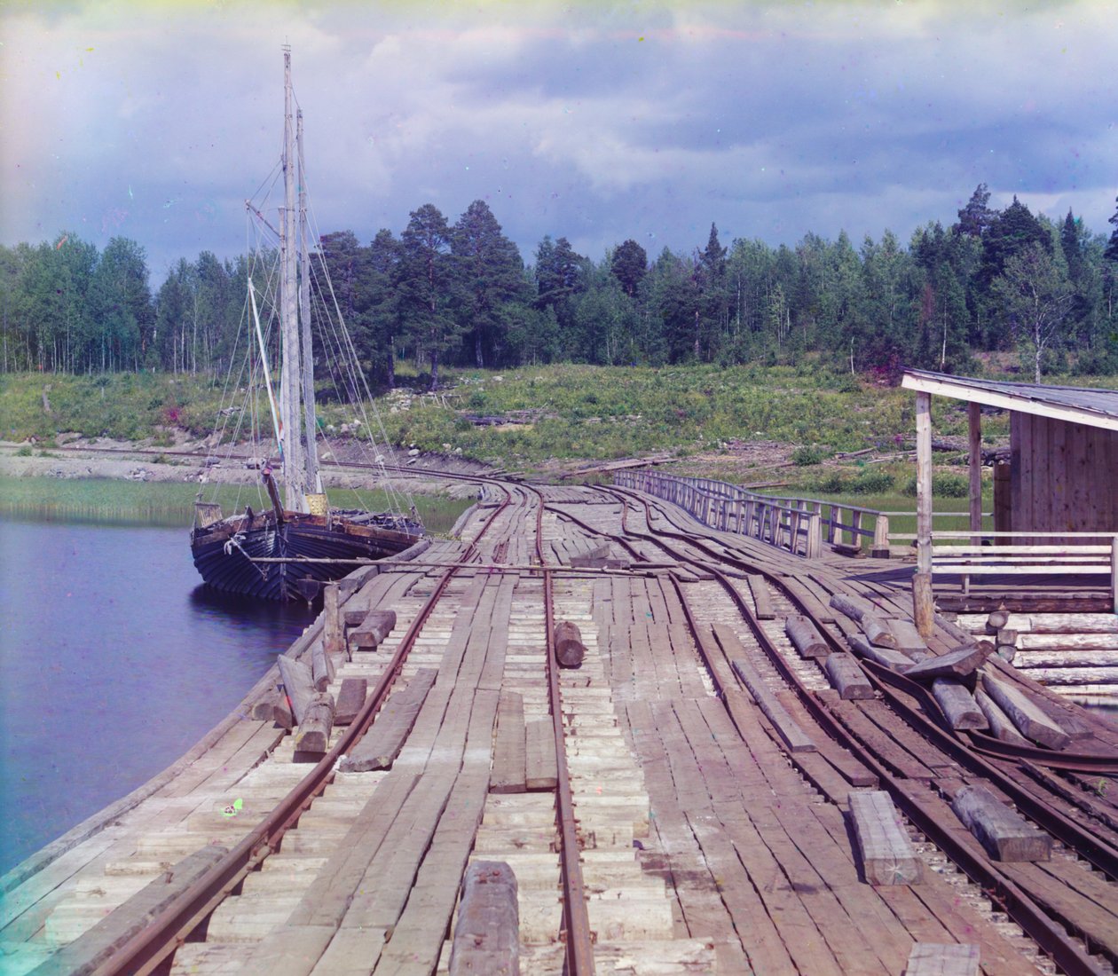 Diga alla stazione di Lizhma, Carelia, sulla ferrovia di Murmansk, 1905-1915 da Sergey Prokudin Gorsky