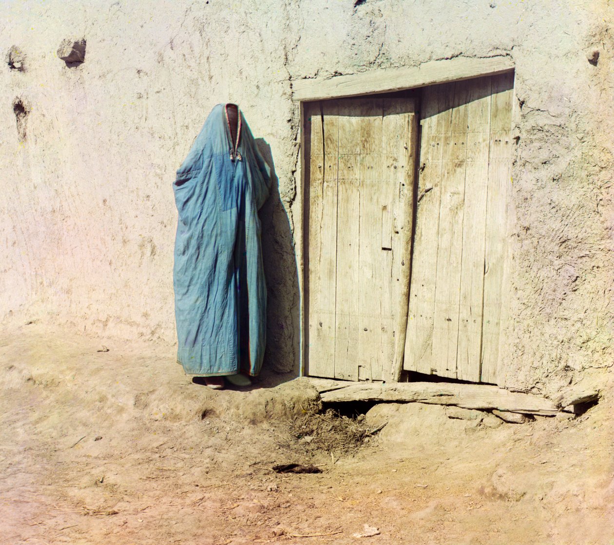 Una donna uzbeka o tagika che indossa un Burqa, c.1910 da Sergey Prokudin Gorsky