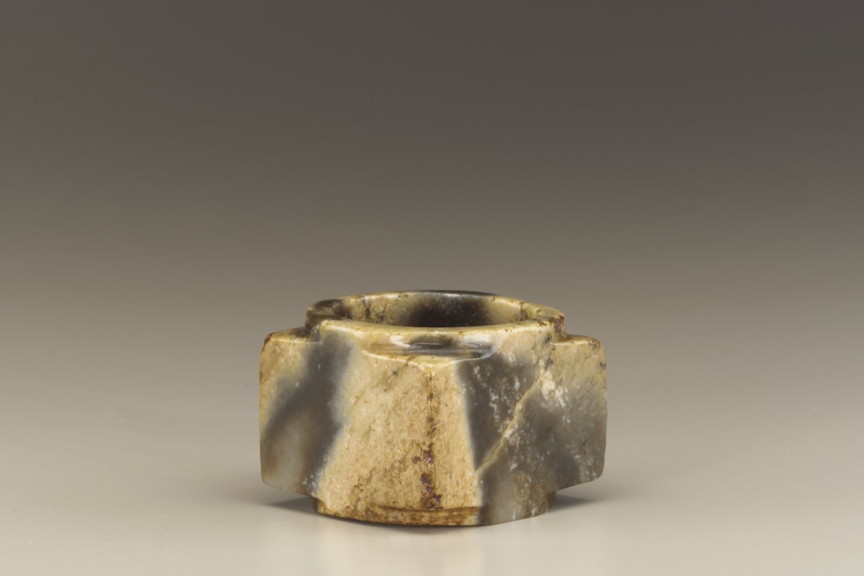 Tubo corto (cong) da Shang Dynasty Chinese School