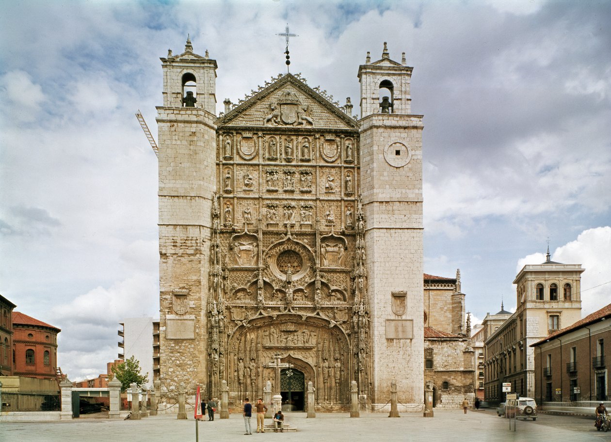 Vista esterna della facciata ovest, XV-XVII secolo da Simon de Colonia