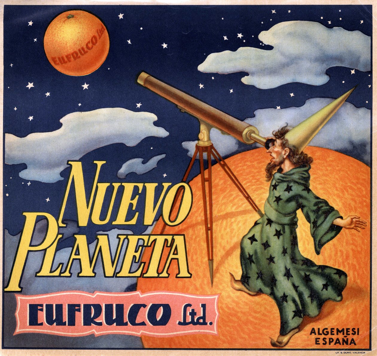 Pubblicità con un mago che osserva 