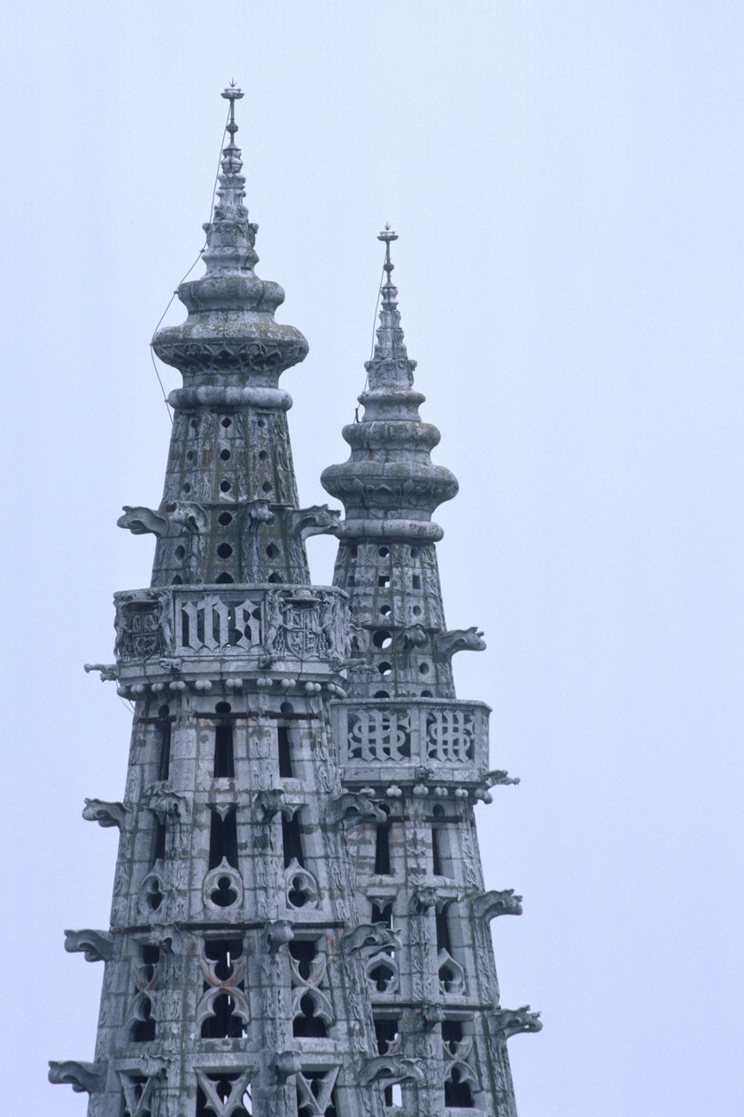 Dettaglio delle guglie del campanile da Spanish School